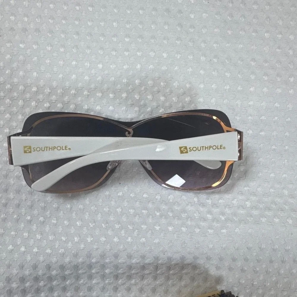 Southpole 1077SP sunglasses